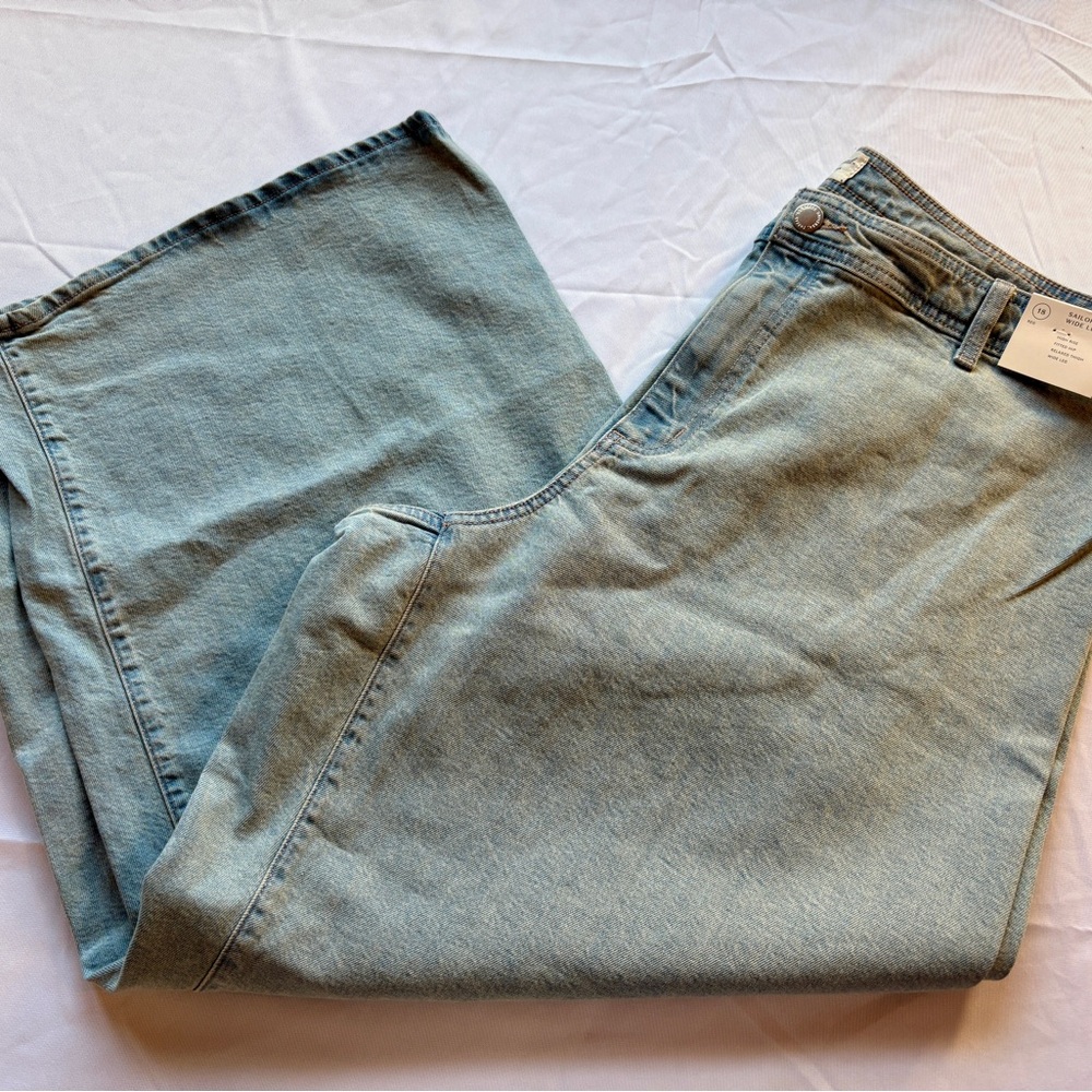 Universal Thread Light Blue Womens Sailor Jeans 18 NEW WITH TAGS